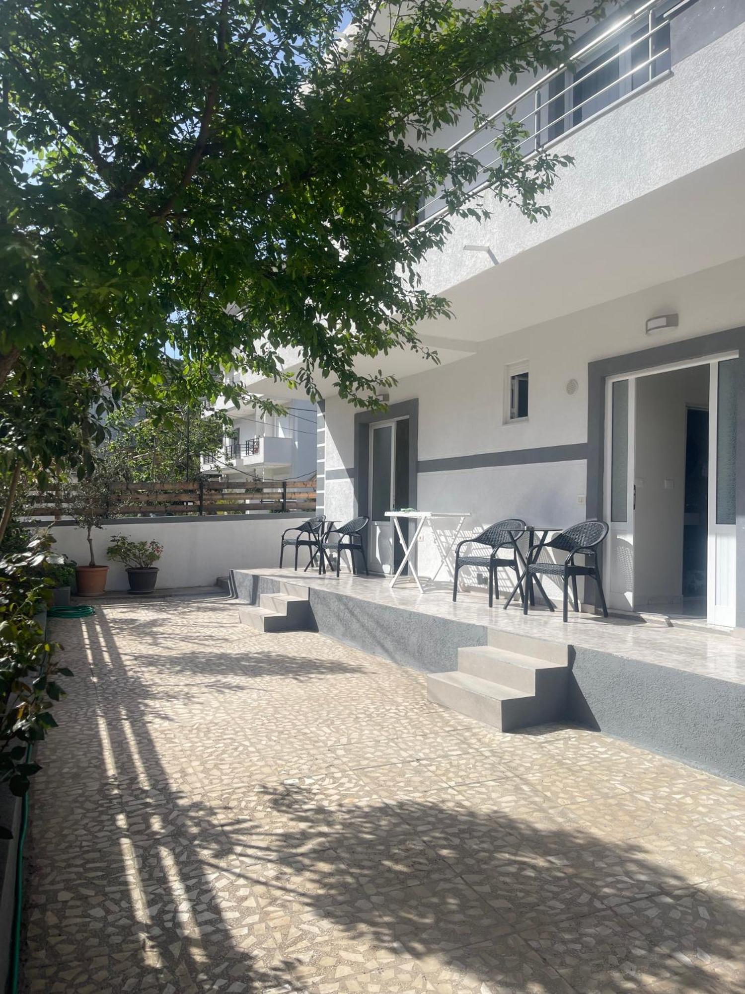Sunflower Apartments Sarande Exterior photo